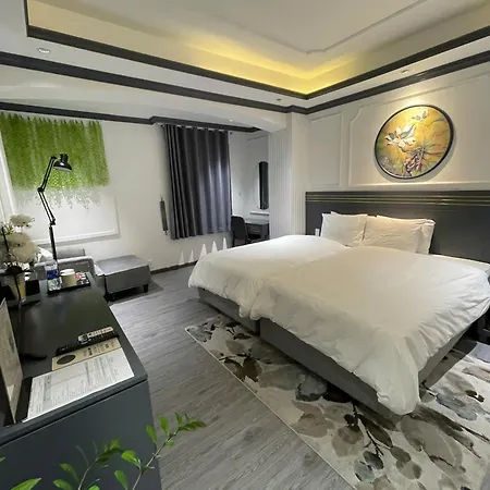 Le Grand Hotel Ho Chi Minh City Exterior photo