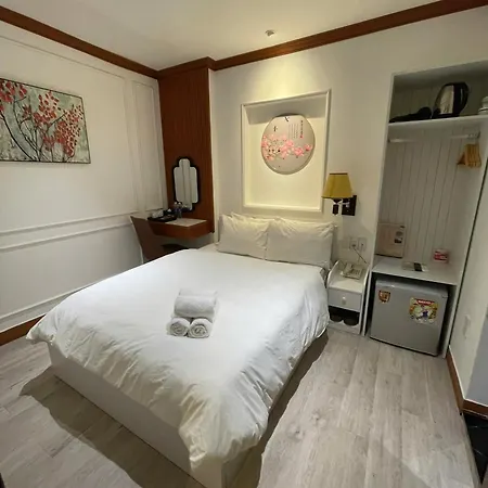 Le Grand Hotel Ho Chi Minh City Exterior photo